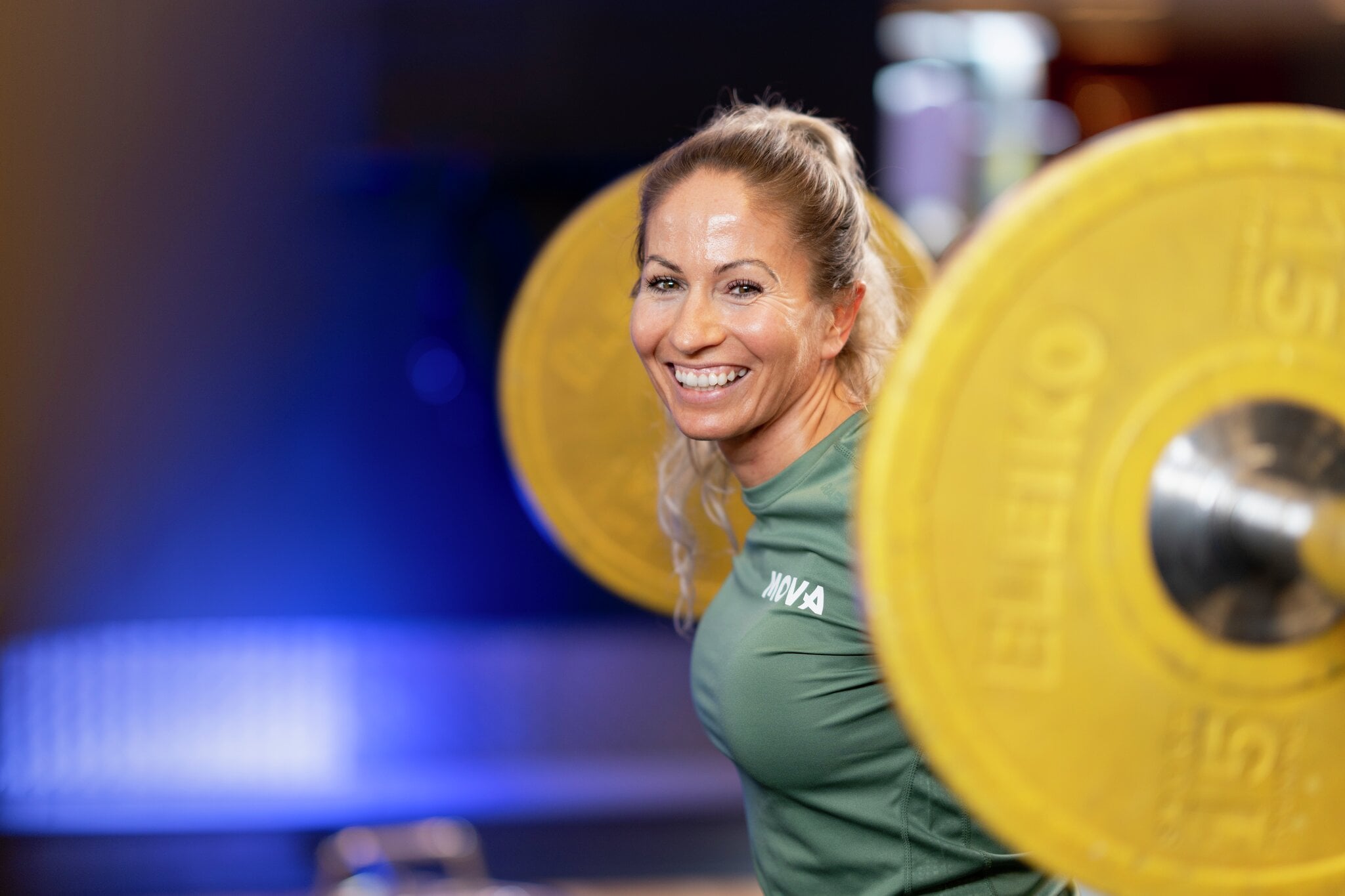 Senterleder Elisabeth Grindevoll med vektstang på MOVA Os